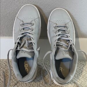 On The Roger Grey Leather Sneakers Mens 10.5 Federer